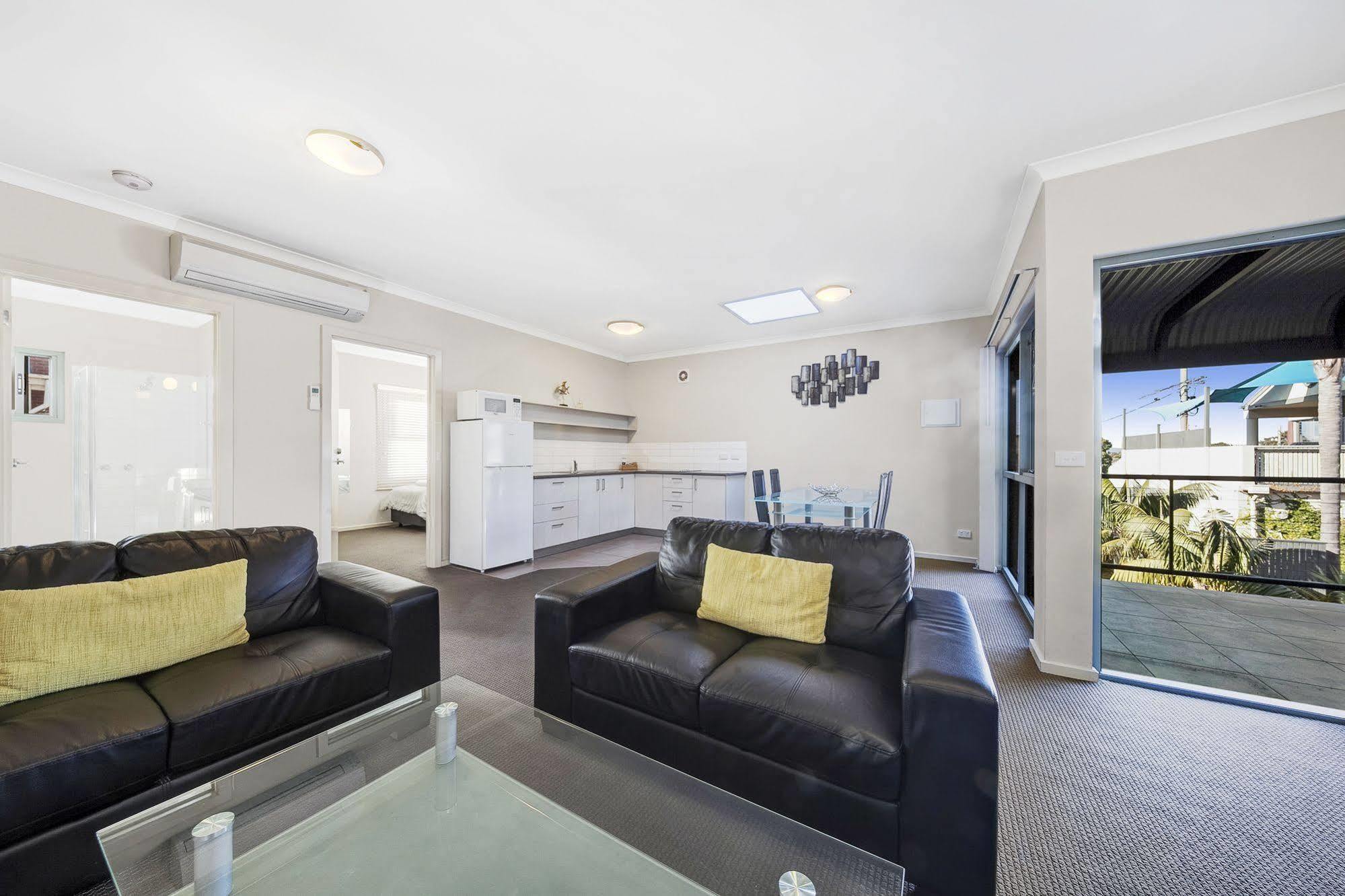 Moonlight Bay Apartments Rye Eksteriør billede