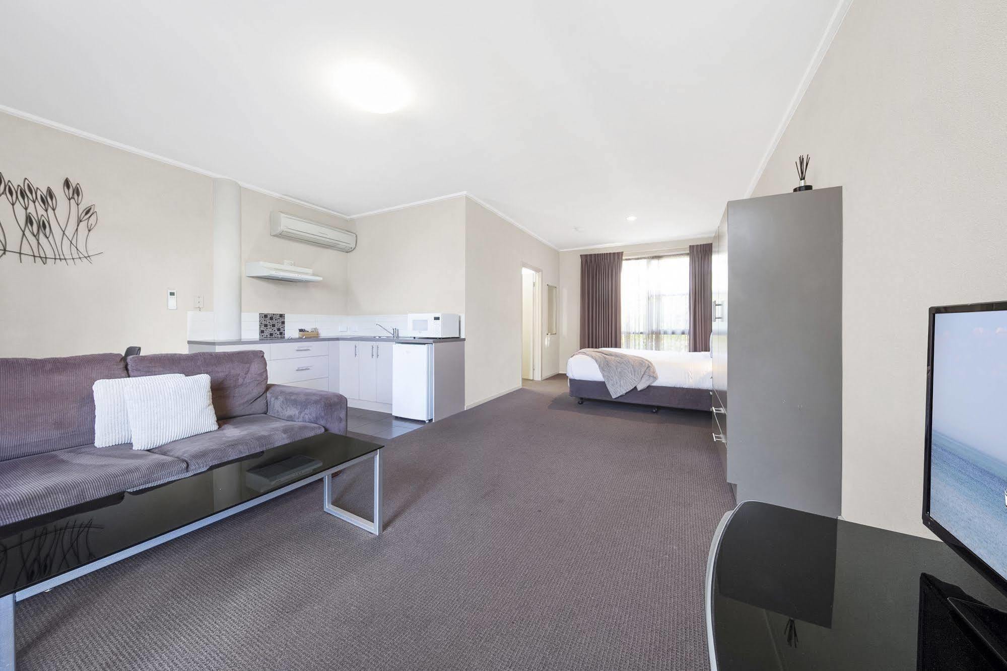 Moonlight Bay Apartments Rye Eksteriør billede