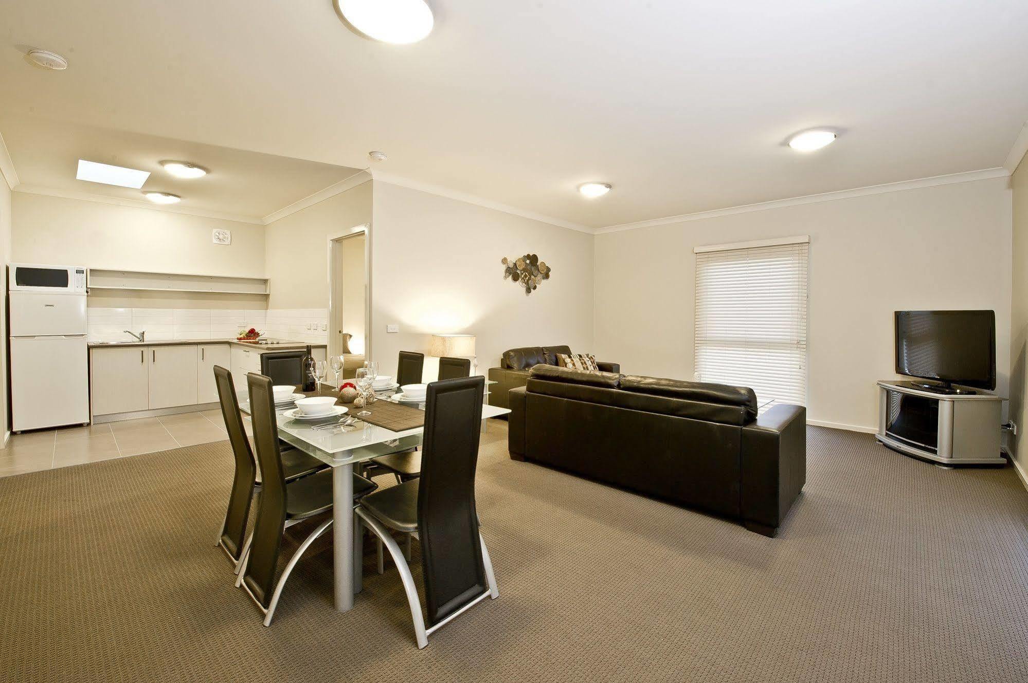Moonlight Bay Apartments Rye Eksteriør billede